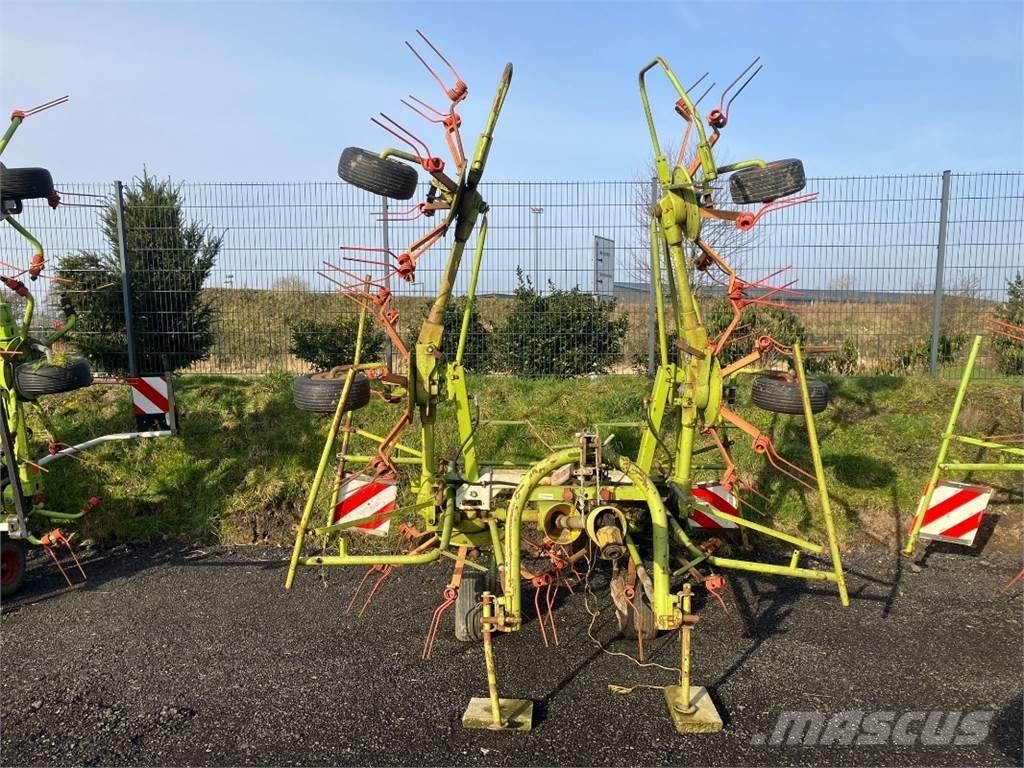CLAAS Volto 640 HR テッダー・テッダーレーキ