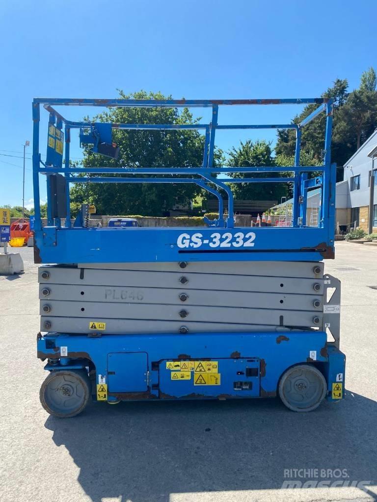 Genie GS 3232 シザースリフト