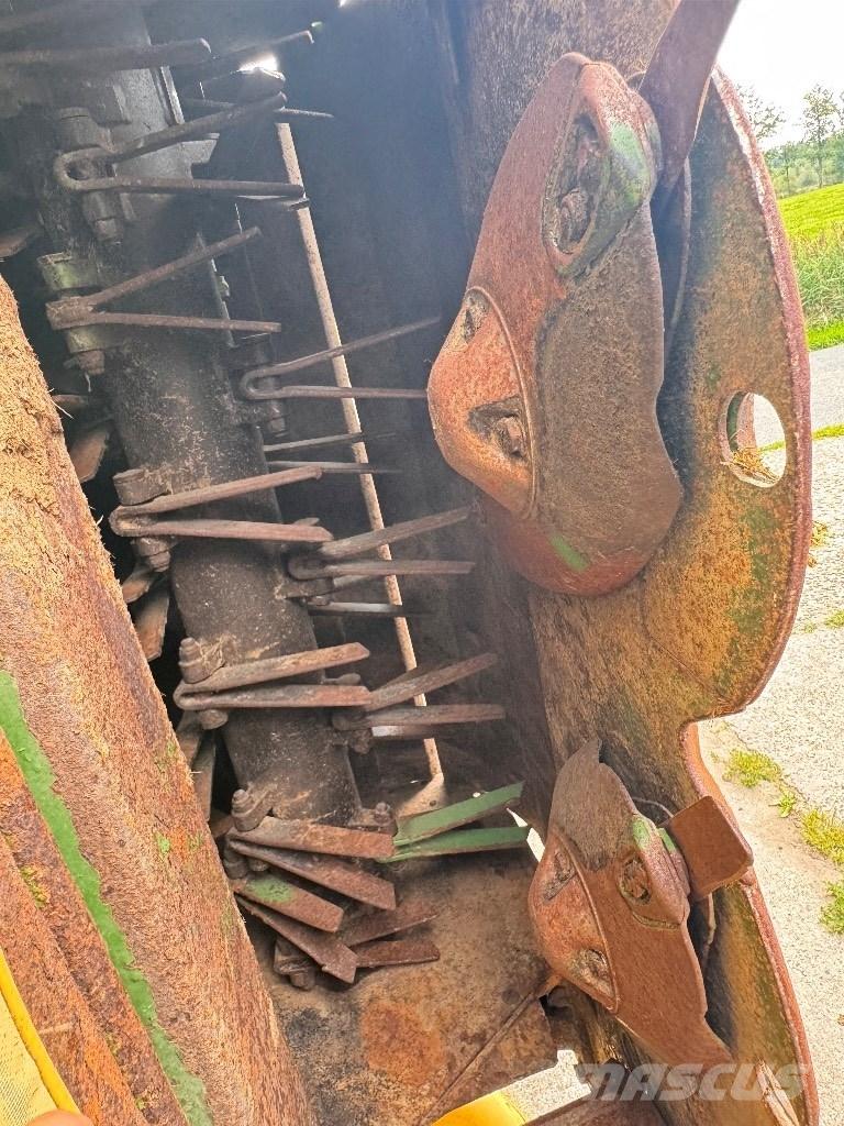 Krone Big M II 芝刈り機