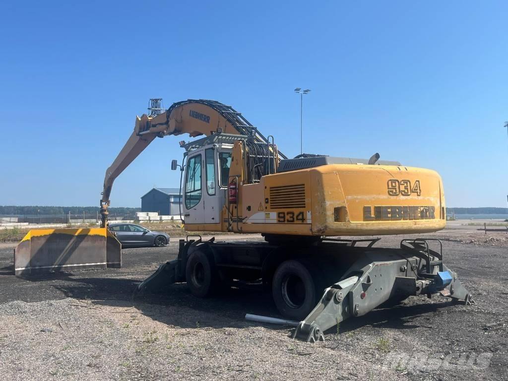 Liebherr A 934 C 廃棄物／工業産廃処理機