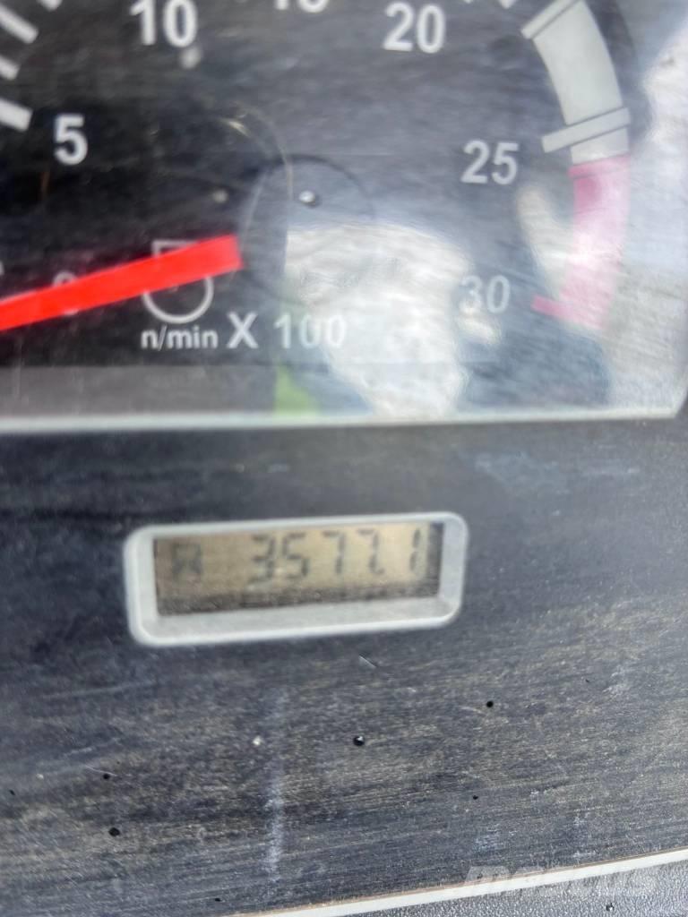 CAT 432 F バックホーローダー