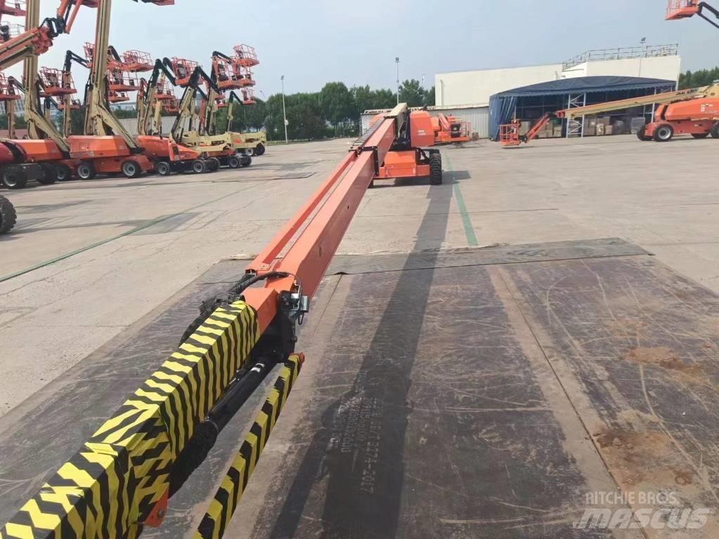 JLG 660 SJ ブームリフト　直伸型