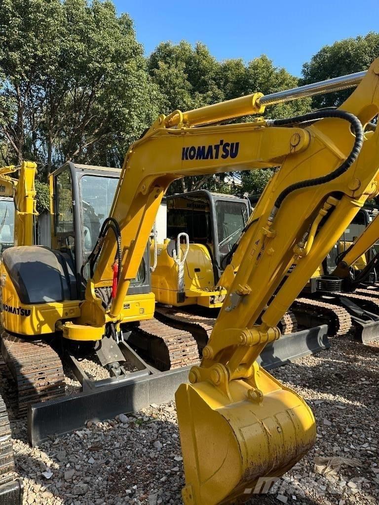 Komatsu PC 40 大型油圧ショベル12t以上（パワーショベル・ユンボ）