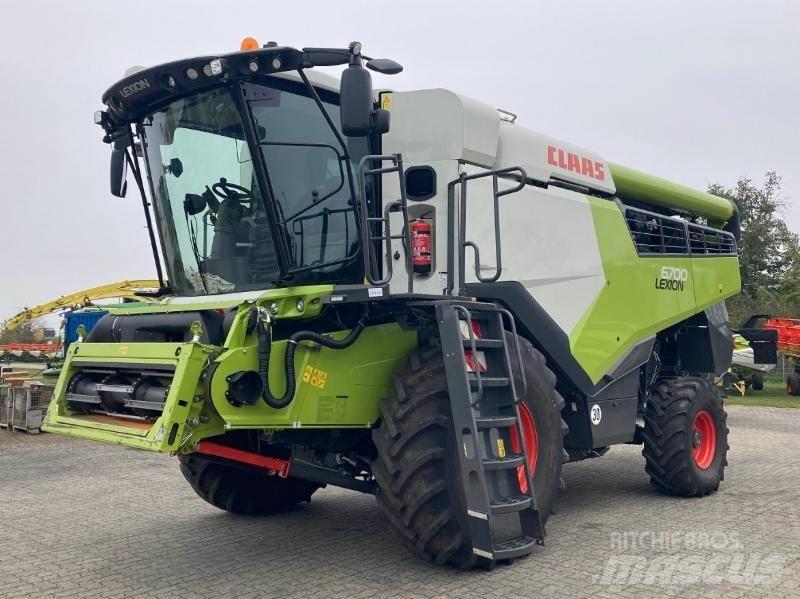 CLAAS LEXION 6700 コンバイン