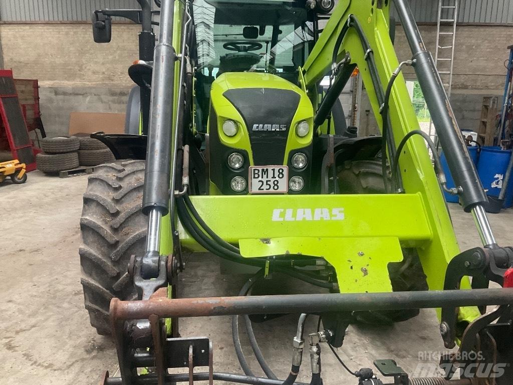 CLAAS Arion 440 CIS トラクター
