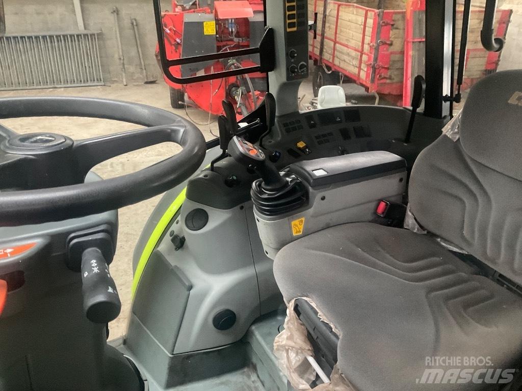 CLAAS Arion 440 CIS トラクター