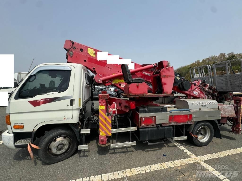 Horyong SKY280 トラック高所作業車
