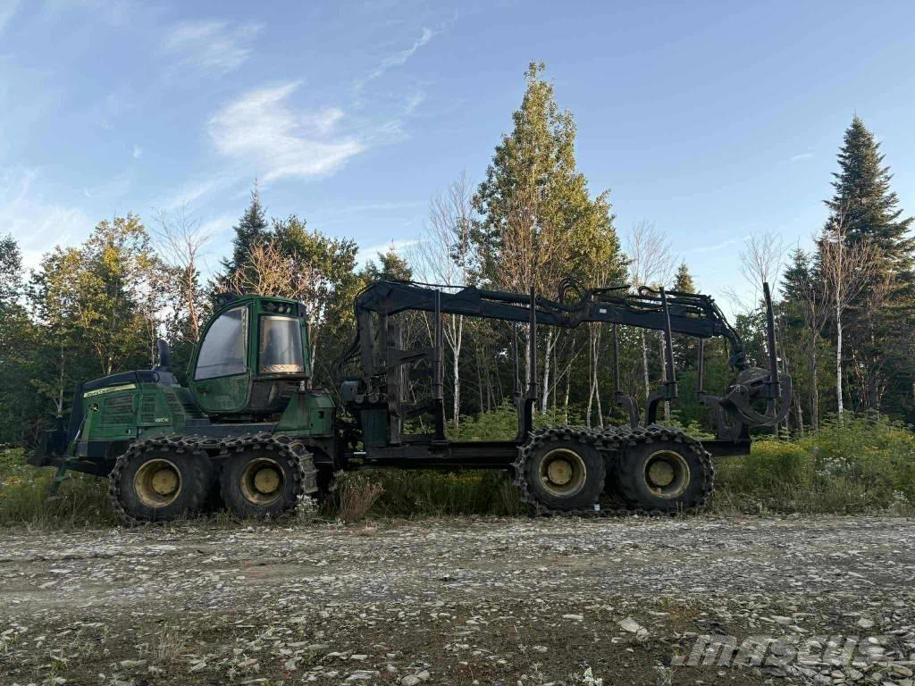 John Deere 1510 E フォワーダー