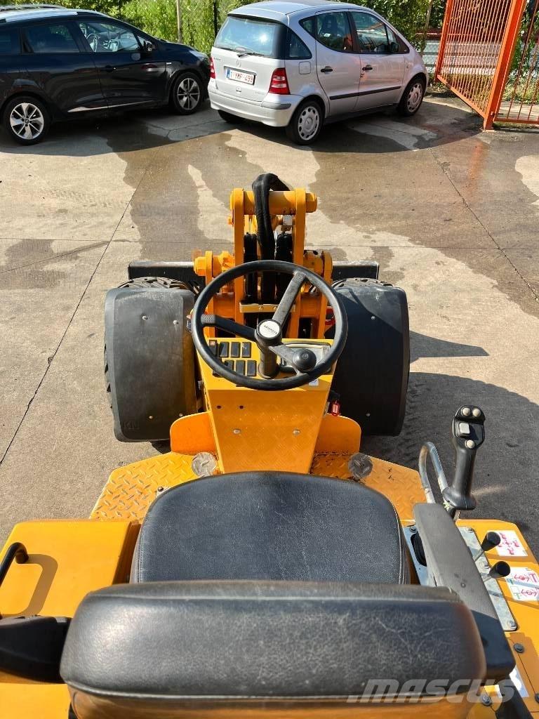 Knikmops KM 250 ホイールローダー・タイヤショベル