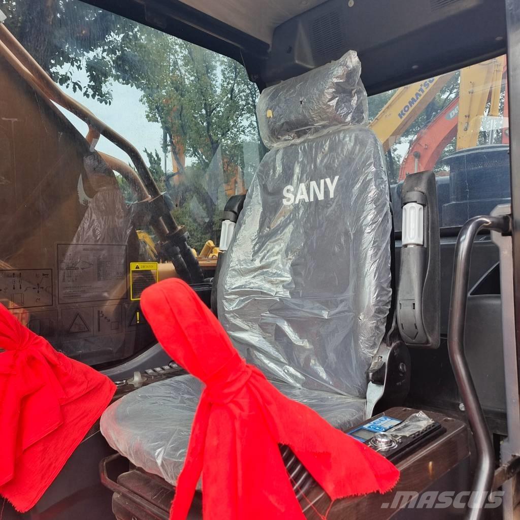 Sany SY 215 C 大型油圧ショベル12t以上（パワーショベル・ユンボ）