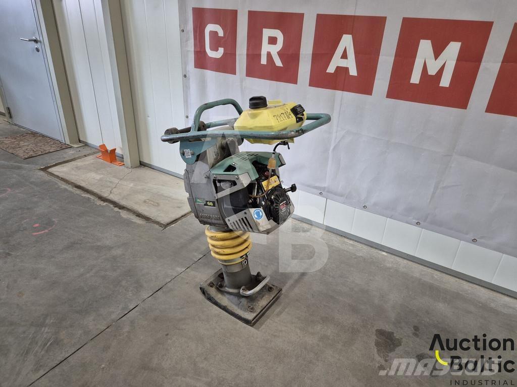 Ammann ACR 68 プレートコンパクター