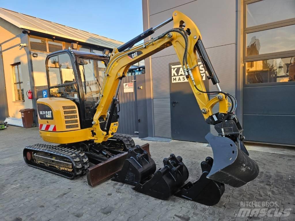 CAT 302.7 D CR ミニ油圧ショベル 7t以下（ミニユンボ・ミニディガー）