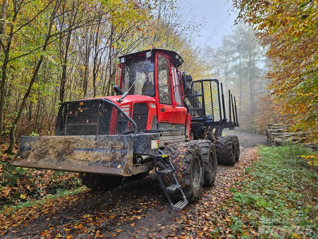 Komatsu 875 フォワーダー
