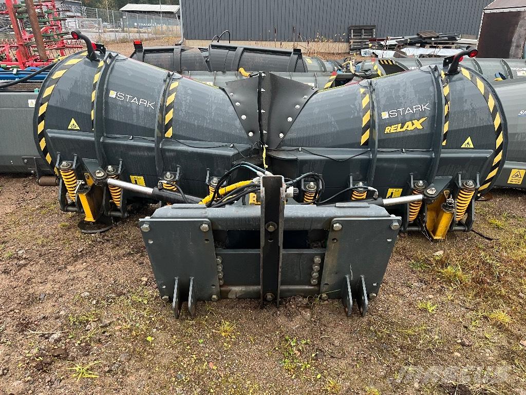 Stark 3300 relax スノーブレードとプラウ