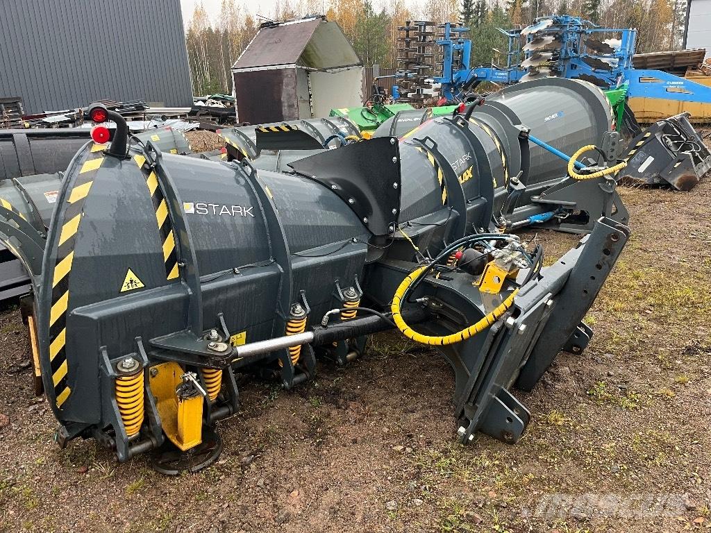 Stark 3300 relax スノーブレードとプラウ