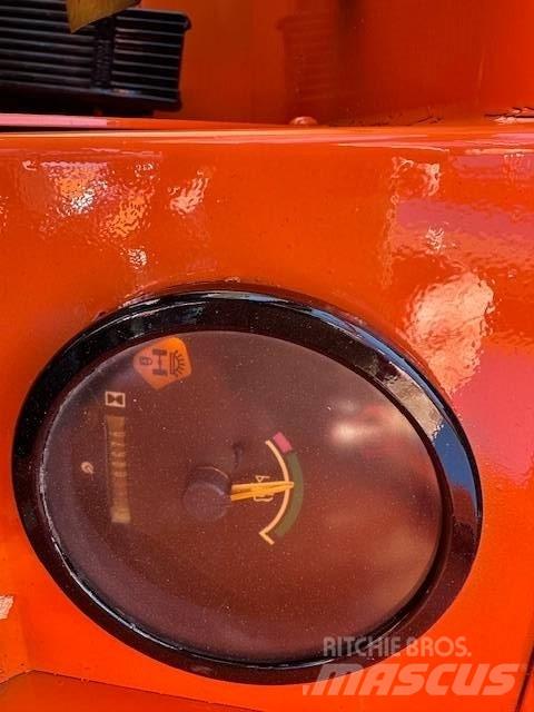 JLG 1054 テレスコーピックハンドラー