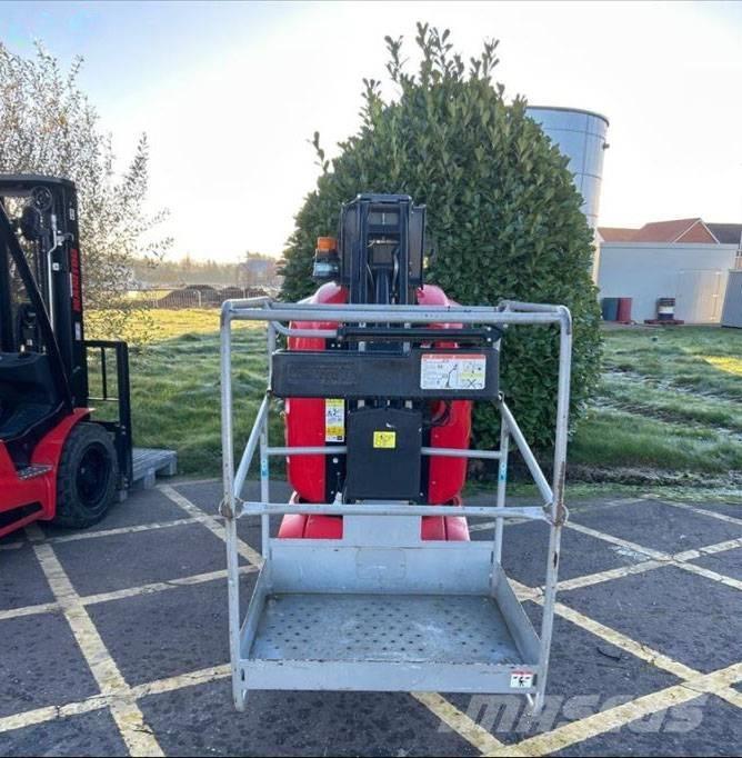 Manitou 100 VJR 垂直昇降型リフト