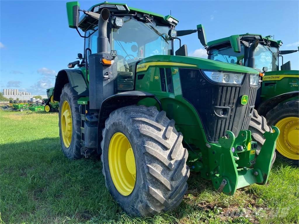 John Deere 7R 330 トラクター