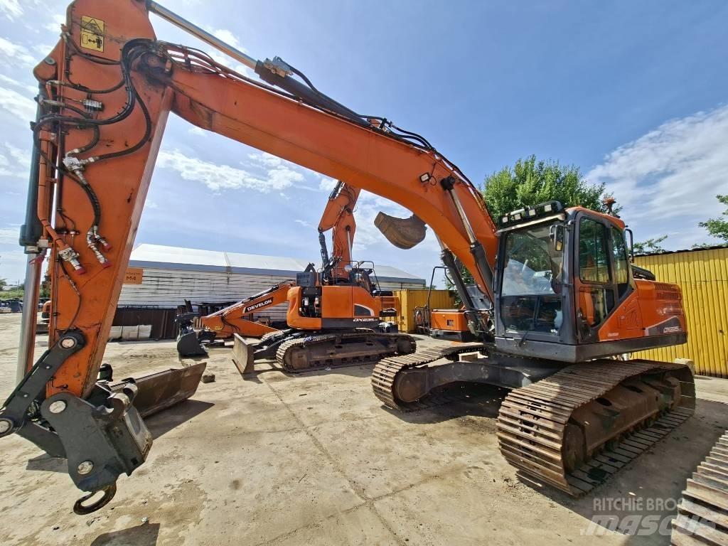 Doosan DX 225 LC-5 大型油圧ショベル12t以上（パワーショベル・ユンボ）