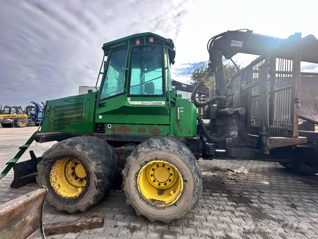John Deere 1410D フォワーダー