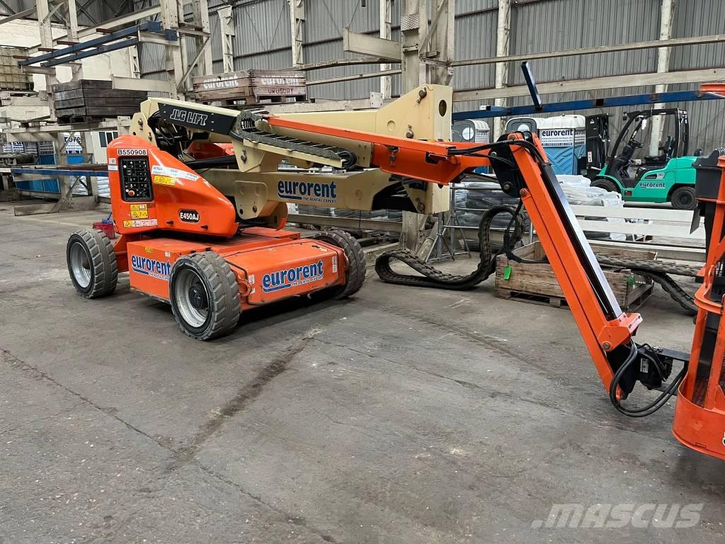 JLG E 450 AJ ブームリフト　屈伸型