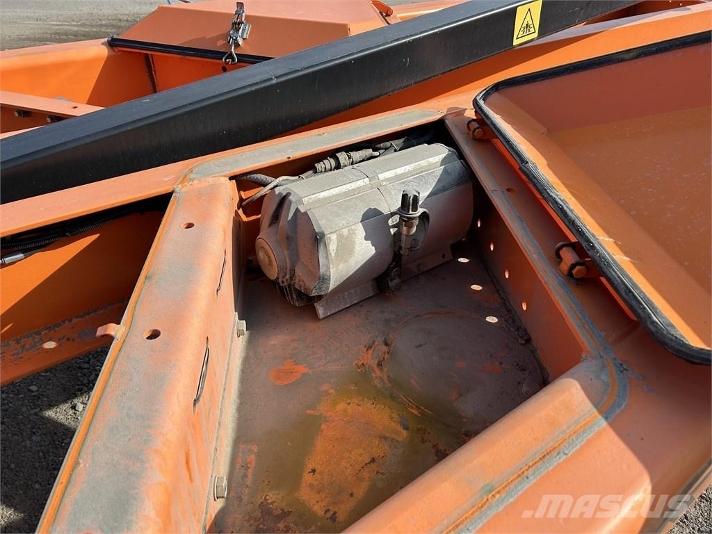 FMG TLN 570 モーターグレーダー
