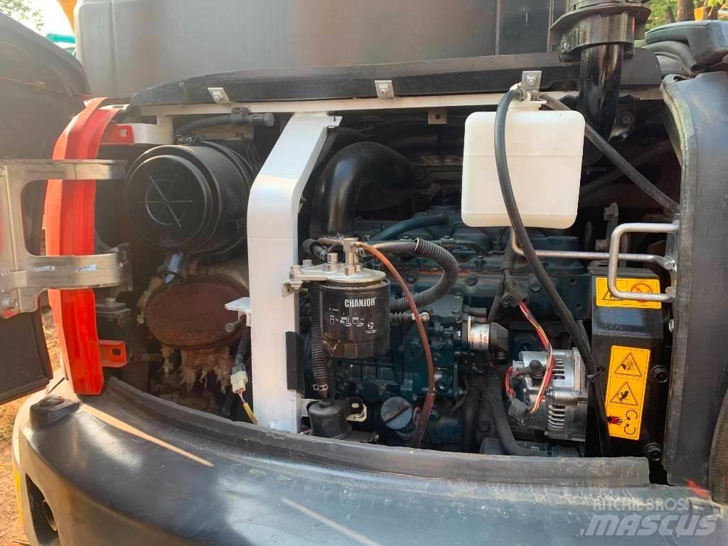 Kubota KX 163-5 ミニ油圧ショベル 7t以下（ミニユンボ・ミニディガー）