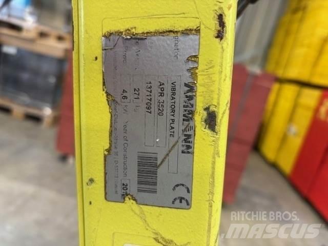 Ammann APR 3520 プレートコンパクター