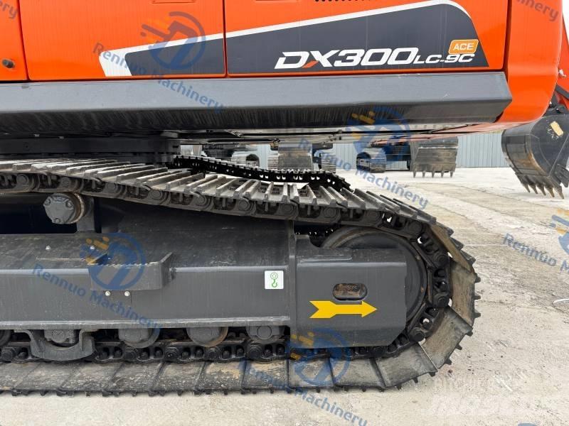 Doosan DX 300 LC-9C 大型油圧ショベル12t以上（パワーショベル・ユンボ）