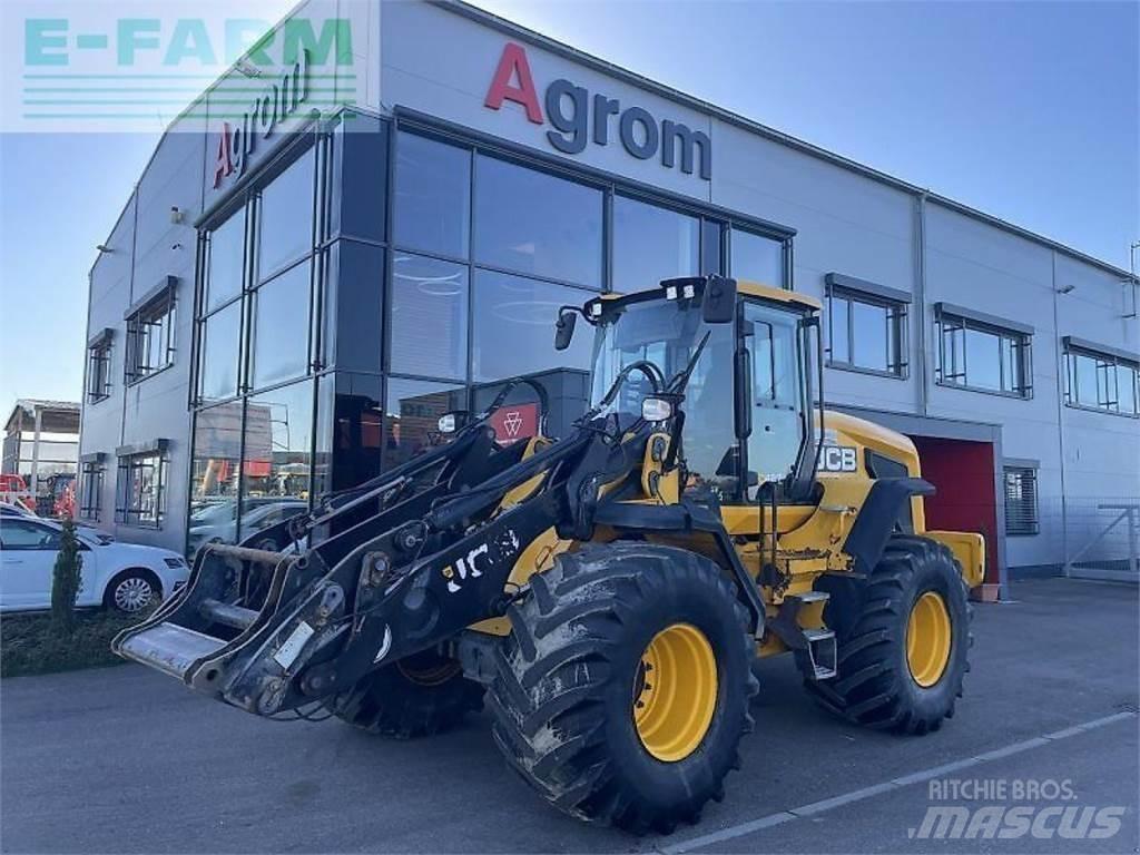JCB 427 ht agri ミニ油圧ショベル 7t以下（ミニユンボ・ミニディガー）