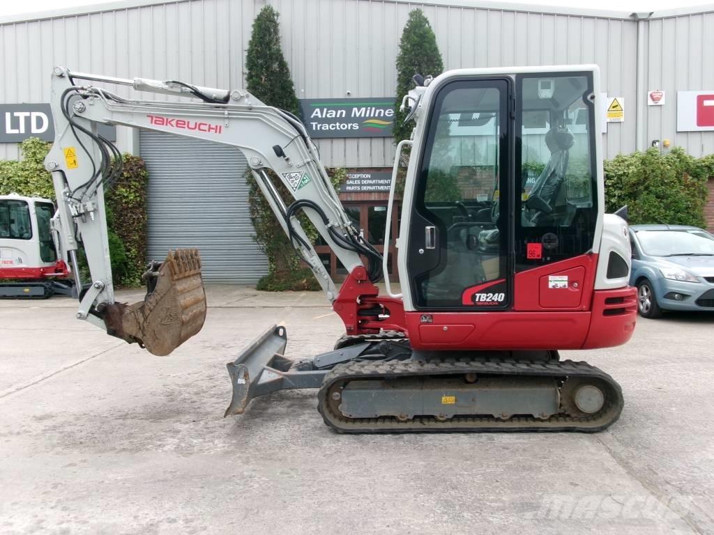 Takeuchi TB 240 ミニ油圧ショベル 7t以下（ミニユンボ・ミニディガー）