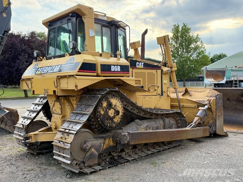 CAT D 6 R ブルドーザー