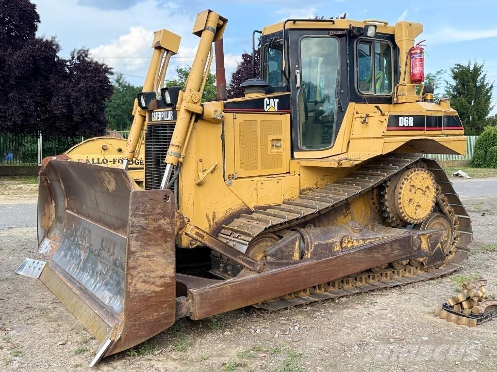 CAT D 6 R ブルドーザー