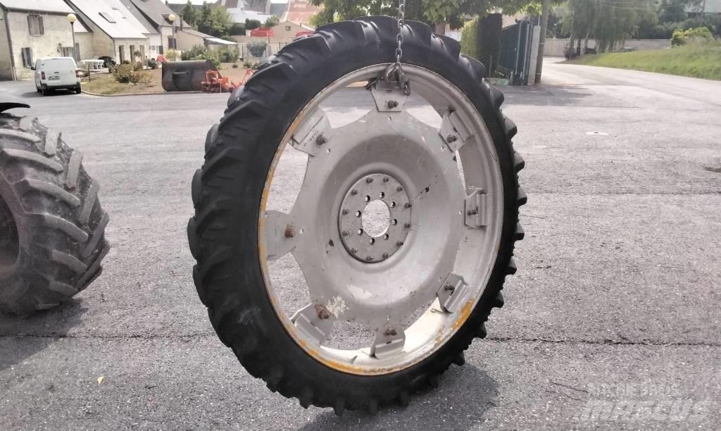 Kleber 9.5R48 タイヤ、ホイル、リム