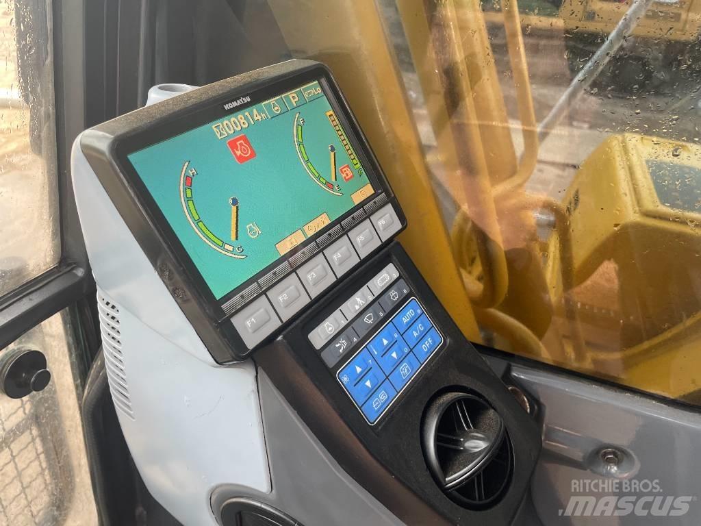 Komatsu PC 240 LC-8 大型油圧ショベル12t以上（パワーショベル・ユンボ）