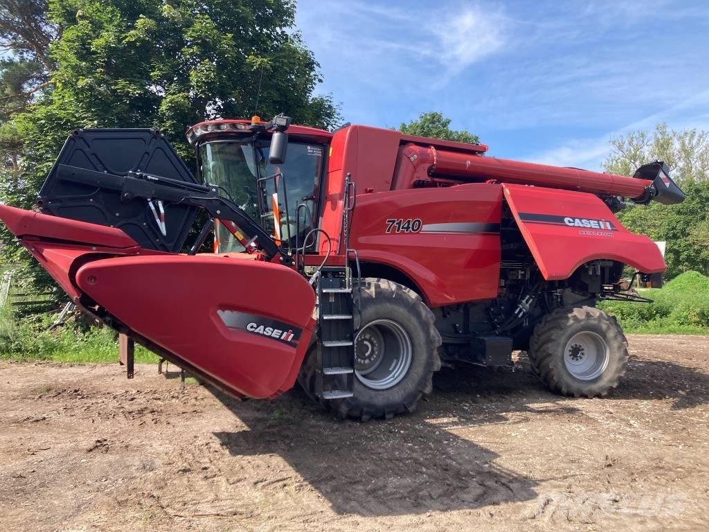 Case IH 7140 コンバイン
