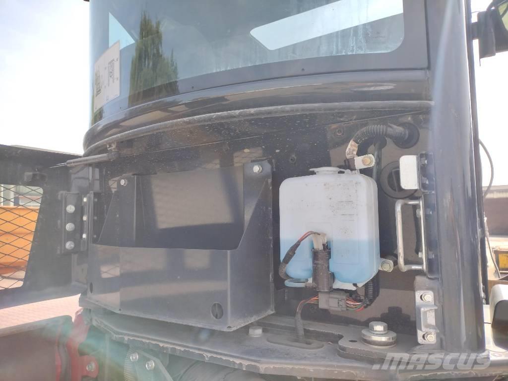 Yanmar Vio38-6 ミニ油圧ショベル 7t以下（ミニユンボ・ミニディガー）