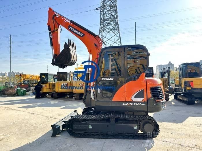 Doosan DX 60 ミニ油圧ショベル 7t以下（ミニユンボ・ミニディガー）
