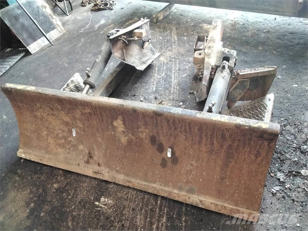 Valmet 840.3 その他部品