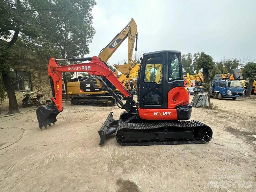 Kubota 163 大型油圧ショベル12t以上（パワーショベル・ユンボ）
