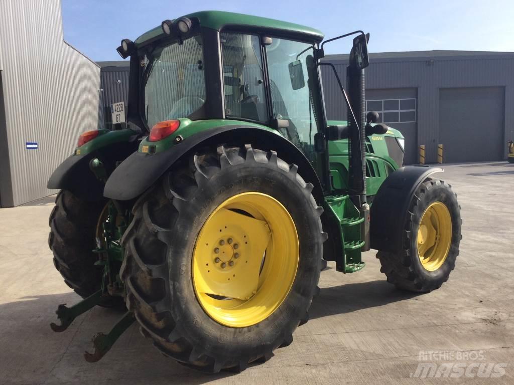 John Deere 6125M トラクター