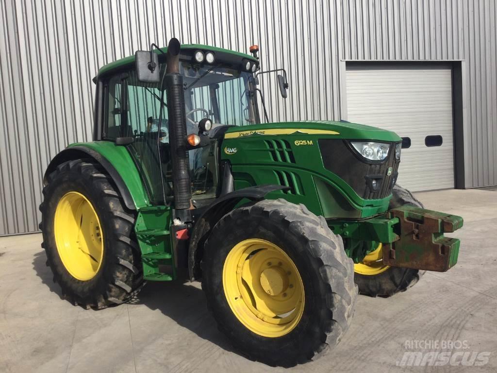 John Deere 6125M トラクター