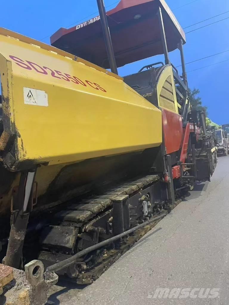 Dynapac sd2550 アスファルトフィニッシャ