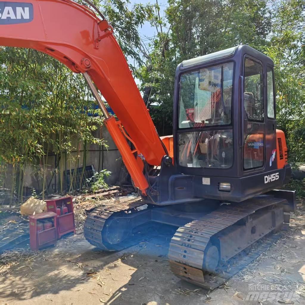 Doosan DH 55 ミニ油圧ショベル 7t以下（ミニユンボ・ミニディガー）