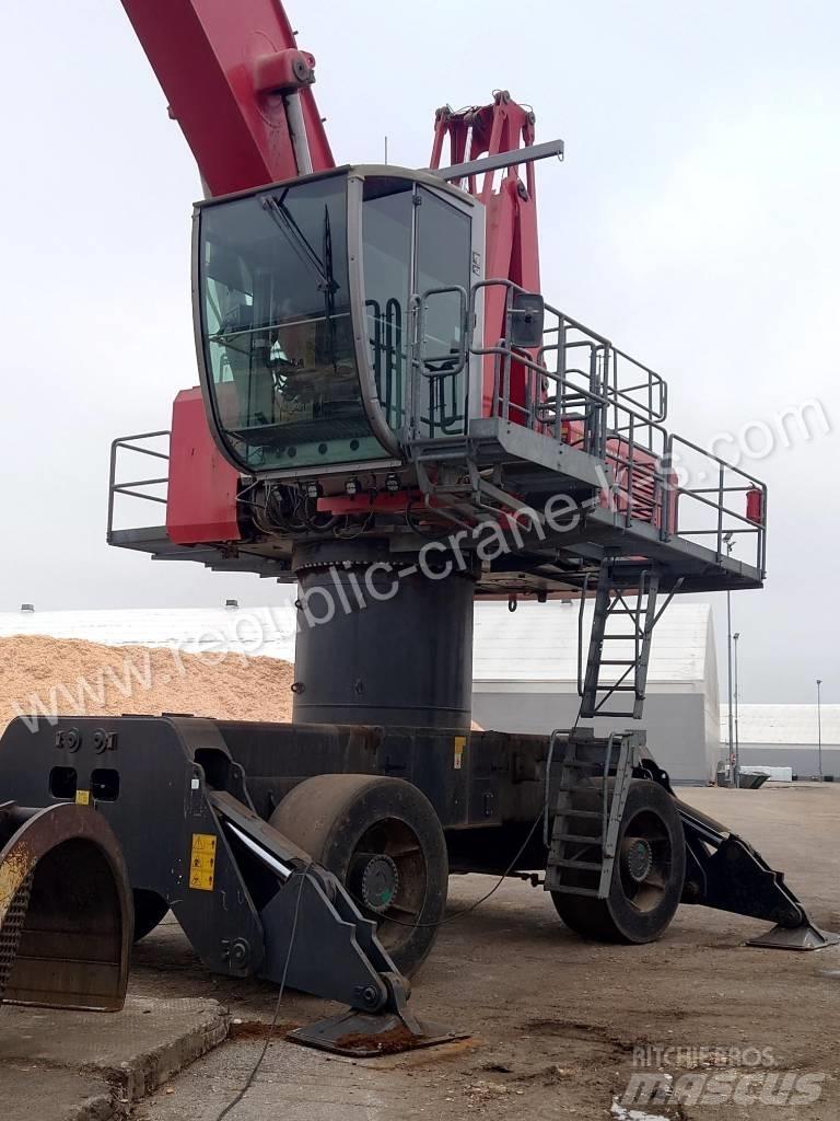 Mantsinen 90M 廃棄物／工業産廃処理機