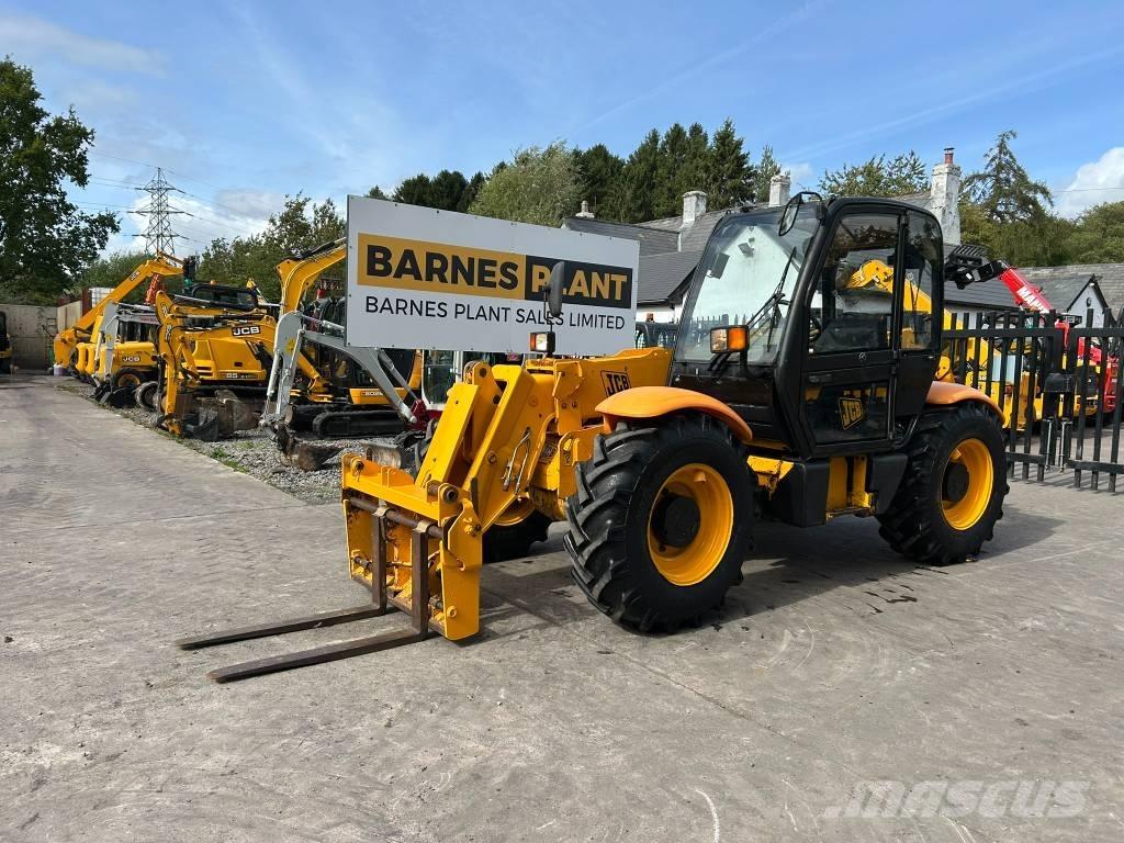JCB 530-70 テレスコーピックハンドラー