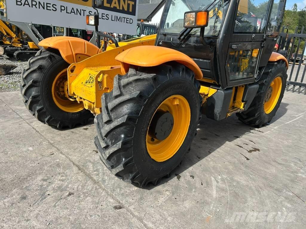 JCB 530-70 テレスコーピックハンドラー