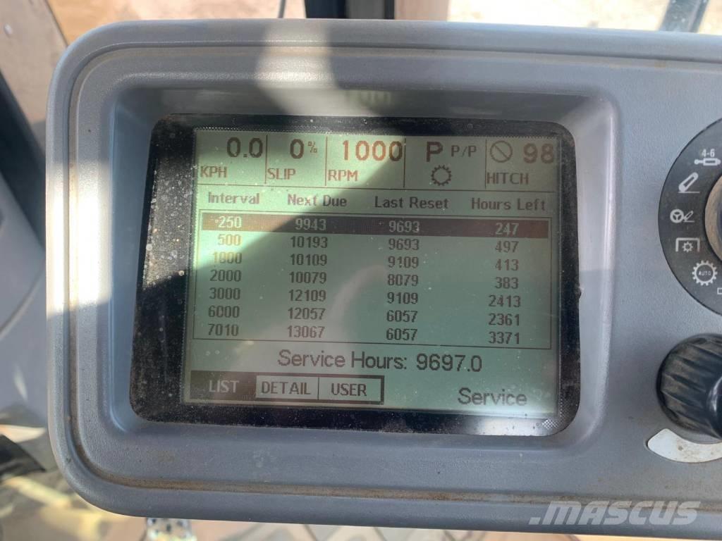 Challenger MT 765 B トラクター