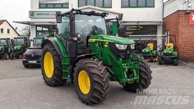 John Deere JD 6R130 トラクター