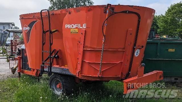Kuhn Profile 1470 家畜飼料供給機